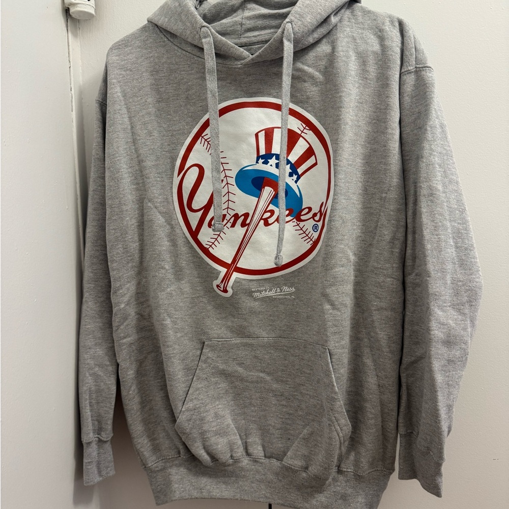 Gray Yankees Hoodie